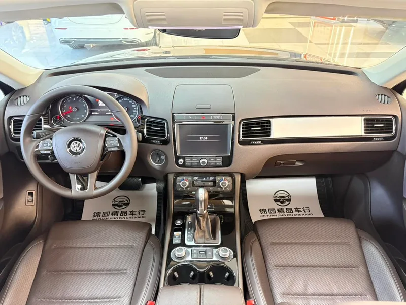 Volkswagen Touareg 2017 3.0TSI Boundary Extension Edition interior photo 14 Volkswagen Touareg 2017 3.0TSI Boundary Extension Edition interior photo 14