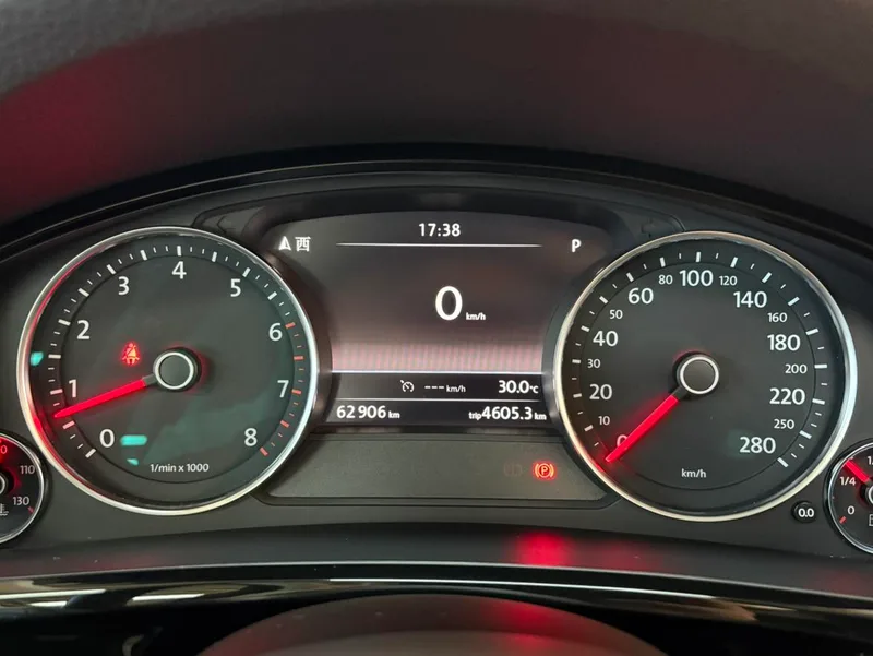 Volkswagen Touareg 2017 3.0TSI Boundary Extension Edition interior photo 18 Volkswagen Touareg 2017 3.0TSI Boundary Extension Edition interior photo 18