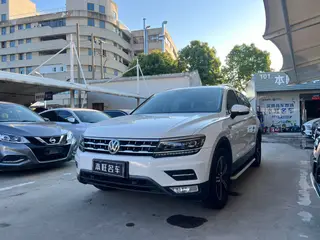 Volkswagen Tiguan L 2017 330TSI Автоматическая флагманская версия с двумя приводами