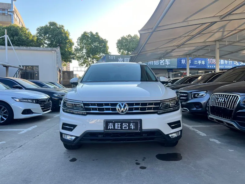 Volkswagen Tiguan L 2017 330TSI Automatic Two-Drive Ultimate exterior photo 2 Volkswagen Tiguan L 2017 330TSI Automatic Two-Drive Ultimate exterior photo 2