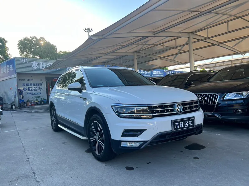 Volkswagen Tiguan L 2017 330TSI Automatic Two-Drive Ultimate exterior photo 3 Volkswagen Tiguan L 2017 330TSI Automatic Two-Drive Ultimate exterior photo 3