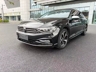 Volkswagen Magotan 2024 200 Diez mil vehículos 330TSI DSG De lujo