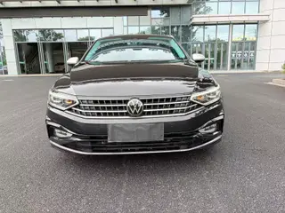 Volkswagen Magotan 2024 200 Ten thousand vehicles for all 330TSI DSG Luxury type exterior photo 2