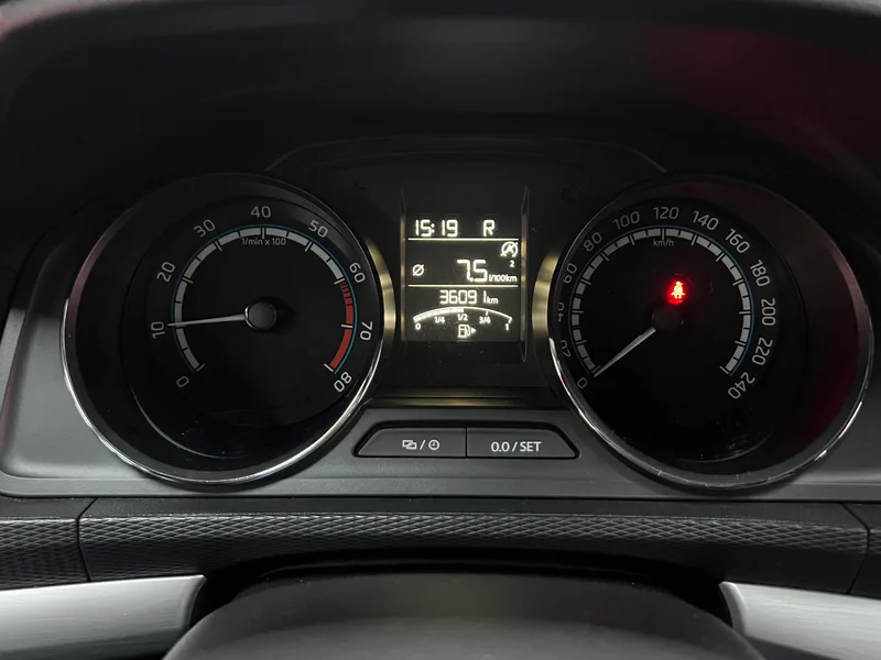 Skoda Komick GT 2020 1.5L Version phare automatique intérieur photo 19