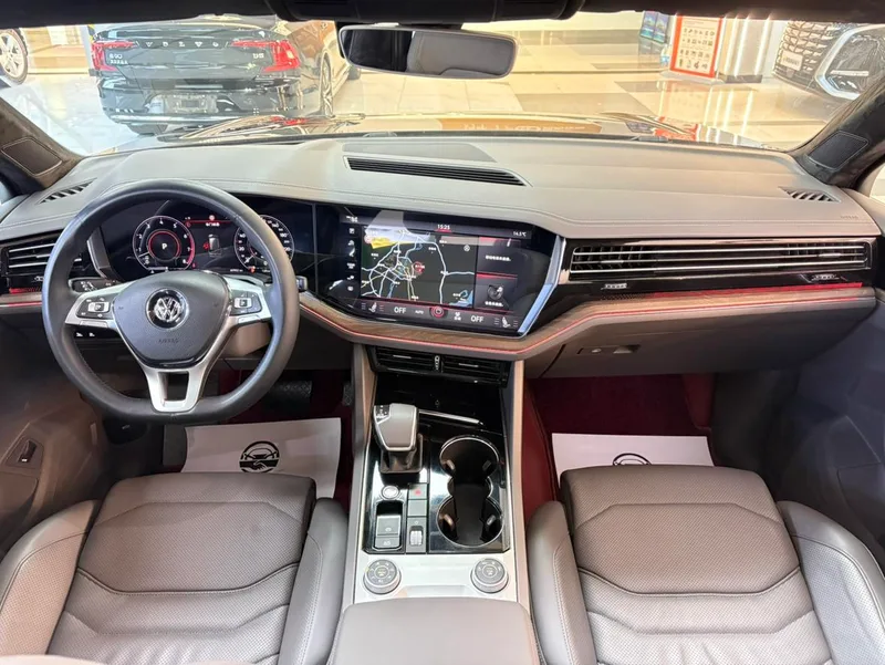Volkswagen Touareg 2019 3.0TSI Version Ruifeng État VI intérieur photo 13 Volkswagen Touareg 2019 3.0TSI Version Ruifeng État VI intérieur photo 13