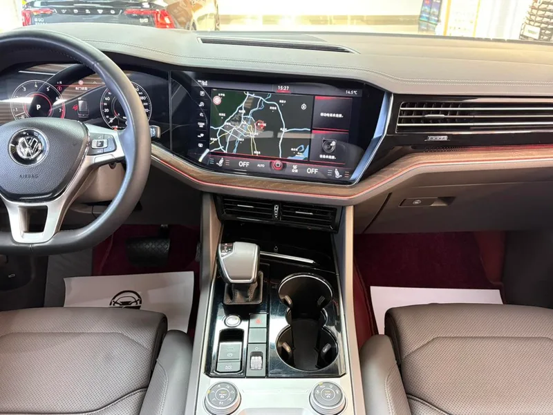 Volkswagen Touareg 2019 3.0TSI Version Ruifeng État VI intérieur photo 14 Volkswagen Touareg 2019 3.0TSI Version Ruifeng État VI intérieur photo 14