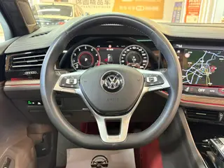Volkswagen Touareg 2019 3.0TSI Version Ruifeng État VI intérieur photo 15 Volkswagen Touareg 2019 3.0TSI Version Ruifeng État VI intérieur photo 15