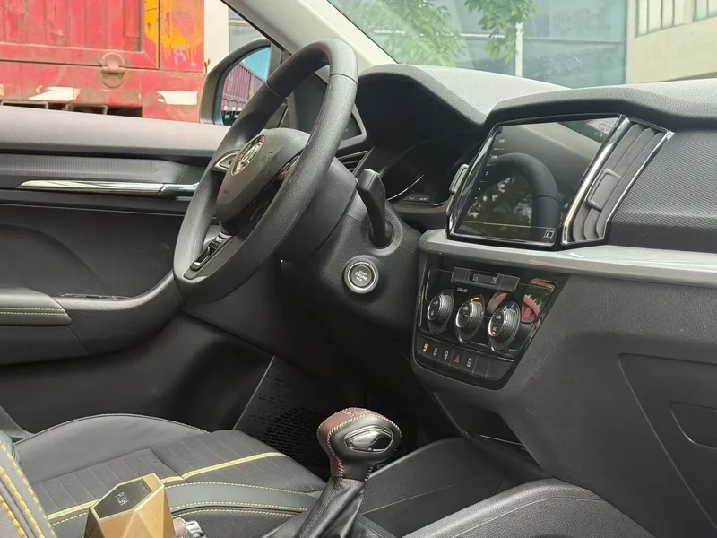 Skoda Komick GT 2020 TSI230 DSG Flagship Edition interior photo 6 Skoda Komick GT 2020 TSI230 DSG Flagship Edition interior photo 6