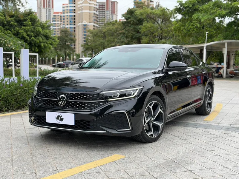 Volkswagen Passat 2023 Restyling 330TSI Star Deluxe Edition exterior photo 1 Volkswagen Passat 2023 Restyling 330TSI Star Deluxe Edition exterior photo 1