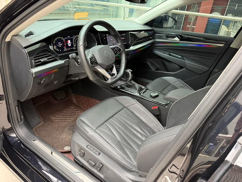 Volkswagen Passat 2023 Restyling 330TSI Star Deluxe Edition exterior photo 4 Volkswagen Passat 2023 Restyling 330TSI Star Deluxe Edition exterior photo 4