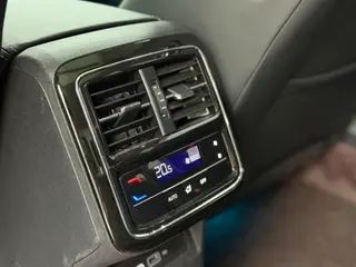 Volkswagen Passat 2023 Restyling 330TSI Star Deluxe Edition interior photo 11 Volkswagen Passat 2023 Restyling 330TSI Star Deluxe Edition interior photo 11