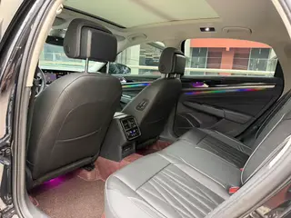 Volkswagen Passat 2023 Restyling 330TSI Star Deluxe Edition interior photo 12 Volkswagen Passat 2023 Restyling 330TSI Star Deluxe Edition interior photo 12