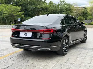 Volkswagen Passat 2023 Restyling 330TSI Star Deluxe Edition interior photo 14 Volkswagen Passat 2023 Restyling 330TSI Star Deluxe Edition interior photo 14