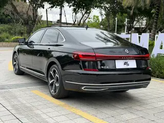 Volkswagen Passat 2023 Restyling 330TSI Star Deluxe Edition interior photo 15 Volkswagen Passat 2023 Restyling 330TSI Star Deluxe Edition interior photo 15
