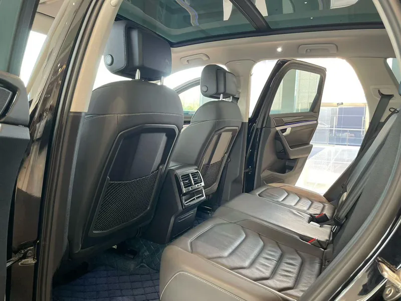 Volkswagen Touareg 2020 3.0TSI Edición Sharp Enjoy interior foto 6 Volkswagen Touareg 2020 3.0TSI Edición Sharp Enjoy interior foto 6