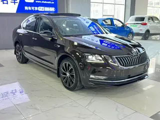 Skoda Octavia 2018 TSI280 DSG Luxury Edition exterior photo 3 Skoda Octavia 2018 TSI280 DSG Luxury Edition exterior photo 3