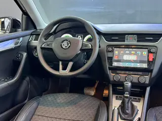 Skoda Octavia 2018 TSI280 DSG Luxury Edition exterior photo 7 Skoda Octavia 2018 TSI280 DSG Luxury Edition exterior photo 7