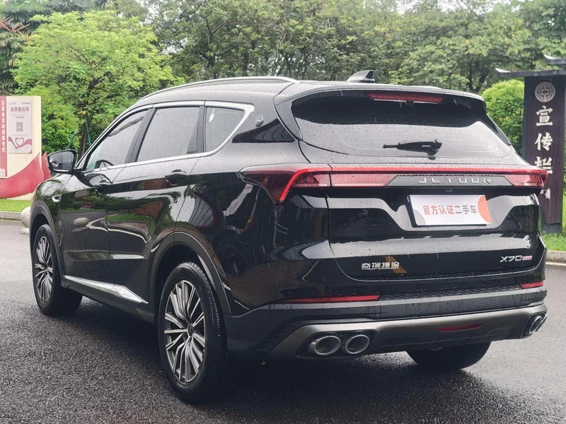 Jetour X70 PLUS 2023 Self-improvement version 1.5T CVT Self-improvement MAX 7 seat exterior photo 6 Jetour X70 PLUS 2023 Self-improvement version 1.5T CVT Self-improvement MAX 7 seat exterior photo 6