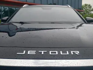 Jetour X70 PLUS 2023 Self-improvement version 1.5T CVT Self-improvement MAX 7 seat exterior photo 10 Jetour X70 PLUS 2023 Self-improvement version 1.5T CVT Self-improvement MAX 7 seat exterior photo 10