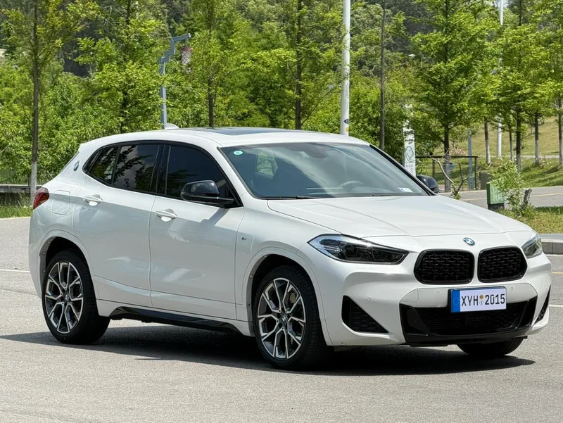 BMW X2 2021 Restyling sDrive25i Obsidian Night Edition exterior photo 3 BMW X2 2021 Restyling sDrive25i Obsidian Night Edition exterior photo 3