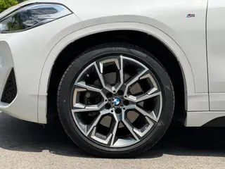 BMW X2 2021 Restyling sDrive25i Obsidian Night Edition interior photo 15 BMW X2 2021 Restyling sDrive25i Obsidian Night Edition interior photo 15