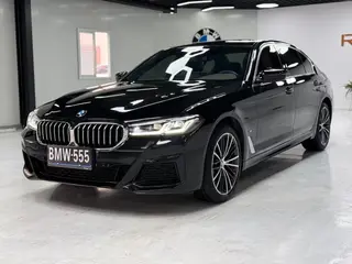 BMW 5 Series 2023 530Li Leader M Ensemble de sport