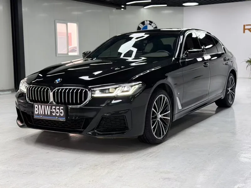 BMW 5 Series 2023 530Li Leading Type M Sports suit exterior photo 1 BMW 5 Series 2023 530Li Leading Type M Sports suit exterior photo 1