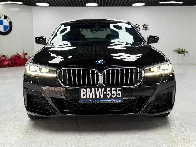 BMW 5 Series 2023 530Li Leading Type M Sports suit exterior photo 2 BMW 5 Series 2023 530Li Leading Type M Sports suit exterior photo 2
