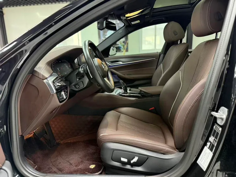 BMW 5 Series 2023 530Li Leading Type M Sports suit exterior photo 4 BMW 5 Series 2023 530Li Leading Type M Sports suit exterior photo 4