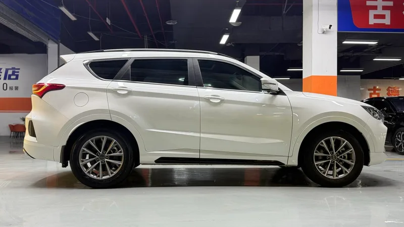 Jetour X70 2020 1.5T DCT Yue Hline Edition 7 seat exterior photo 4 Jetour X70 2020 1.5T DCT Yue Hline Edition 7 seat exterior photo 4