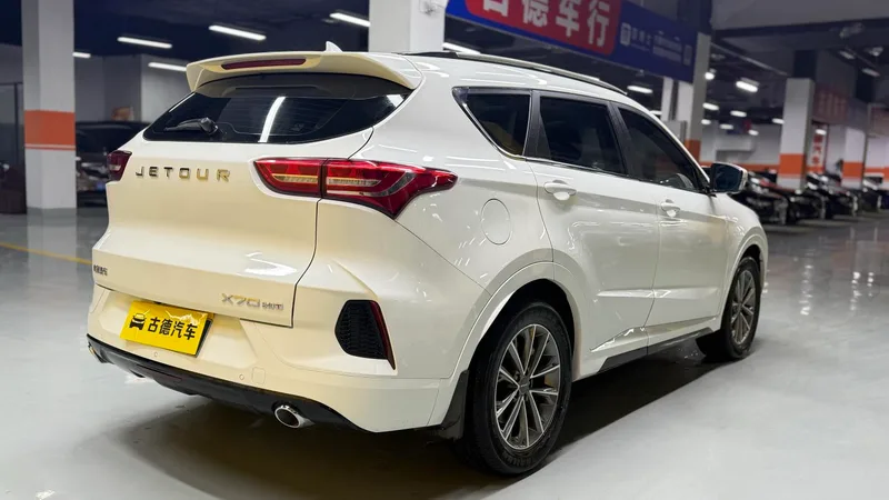Jetour X70 2020 1.5T DCT Yue Hline Edition 7 seat exterior photo 5 Jetour X70 2020 1.5T DCT Yue Hline Edition 7 seat exterior photo 5