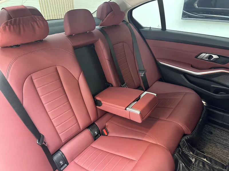 BMW 3 Series 2021 Restyling 325Li M Sports suit interior photo 18 BMW 3 Series 2021 Restyling 325Li M Sports suit interior photo 18
