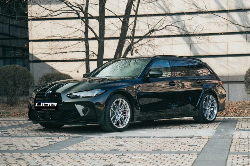BMW M3 2026 M3 Édition Voyage M xDrive Version Thunder extérieur photo 1 BMW M3 2026 M3 Édition Voyage M xDrive Version Thunder extérieur photo 1