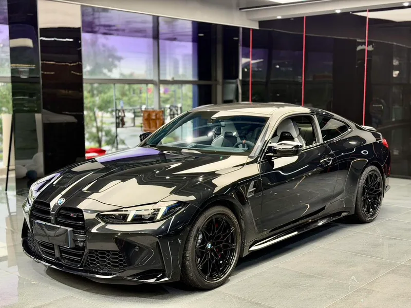 BMW M4 2024 M4 Coupé Version Thunder extérieur photo 1 BMW M4 2024 M4 Coupé Version Thunder extérieur photo 1
