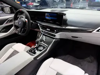BMW M4 2024 M4 Coupé Version Thunder intérieur photo 11 BMW M4 2024 M4 Coupé Version Thunder intérieur photo 11