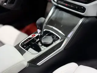 BMW M4 2024 M4 Coupé Version Thunder intérieur photo 12 BMW M4 2024 M4 Coupé Version Thunder intérieur photo 12