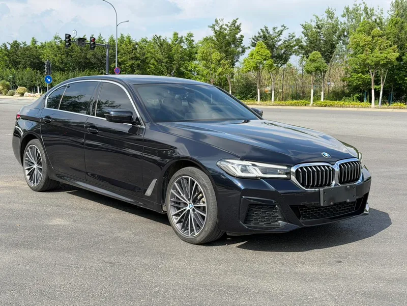 BMW 5 Series 2022 Restyling 530Li Leading Type M Sports suit exterior photo 3 BMW 5 Series 2022 Restyling 530Li Leading Type M Sports suit exterior photo 3
