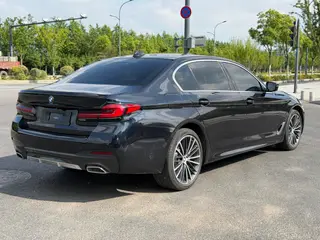 BMW 5 Series 2022 Restyling 530Li Leading Type M Sports suit interior photo 10 BMW 5 Series 2022 Restyling 530Li Leading Type M Sports suit interior photo 10
