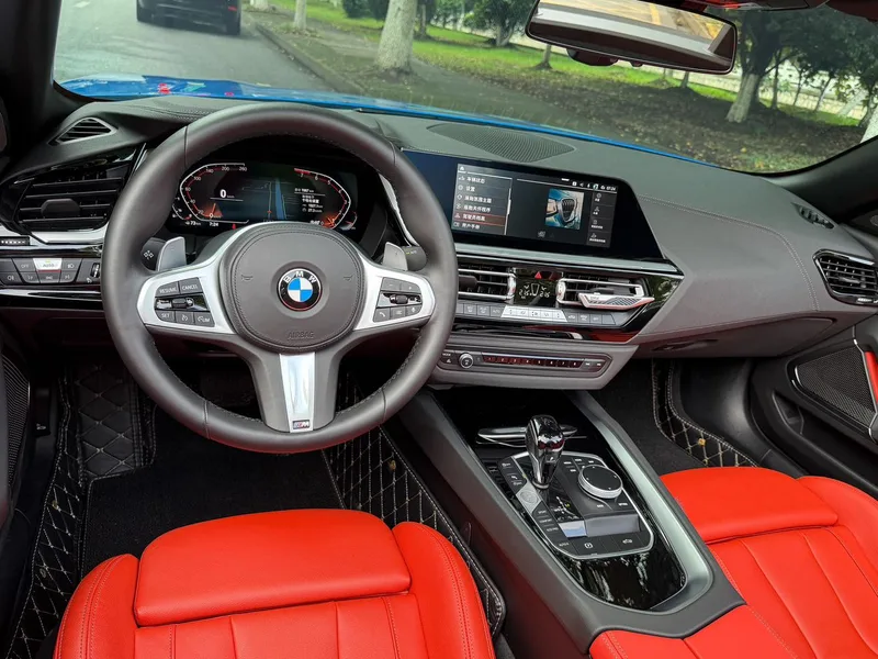 BMW Z4 2022 sDrive 25i M Sports suit interior photo 12 BMW Z4 2022 sDrive 25i M Sports suit interior photo 12