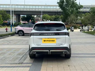 Jetour X70 PLUS 2025 1.5T 6DCT Роскошная версия 7 Кресло интерьер фото 12 Jetour X70 PLUS 2025 1.5T 6DCT Роскошная версия 7 Кресло интерьер фото 12