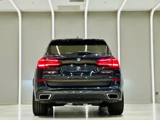 BMW X5 2021 Mise à jour xDrive30i M Ensemble de sport extérieur photo 5 BMW X5 2021 Mise à jour xDrive30i M Ensemble de sport extérieur photo 5