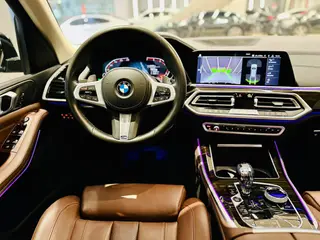 BMW X5 2021 Mise à jour xDrive30i M Ensemble de sport intérieur photo 7 BMW X5 2021 Mise à jour xDrive30i M Ensemble de sport intérieur photo 7