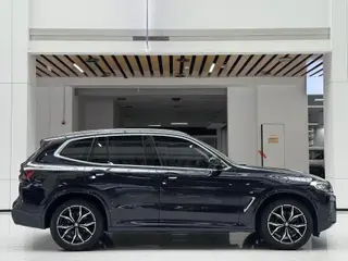 BMW X3 2022 Restyling xDrive25i M Sports suit exterior photo 3 BMW X3 2022 Restyling xDrive25i M Sports suit exterior photo 3