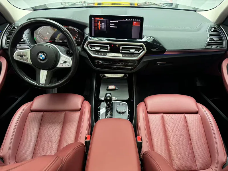 BMW X3 2022 Restyling xDrive25i M Sports suit interior photo 16 BMW X3 2022 Restyling xDrive25i M Sports suit interior photo 16