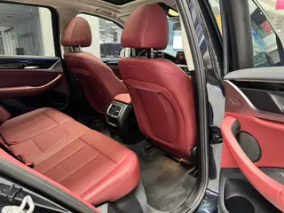 BMW X3 2022 Restyling xDrive25i M Sports suit interior photo 19 BMW X3 2022 Restyling xDrive25i M Sports suit interior photo 19