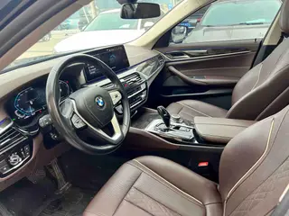BMW 5 Series 2022 Mise à jour 525Li Ensemble de luxe extérieur photo 4 BMW 5 Series 2022 Mise à jour 525Li Ensemble de luxe extérieur photo 4