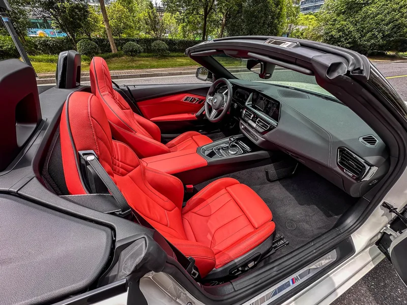 BMW Z4 2023 sDrive 25i M Sports suit interior photo 9 BMW Z4 2023 sDrive 25i M Sports suit interior photo 9