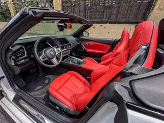BMW Z4 2023 sDrive 25i M Sports suit interior photo 10 BMW Z4 2023 sDrive 25i M Sports suit interior photo 10