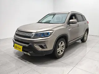 Changan CS75 2017 Version Scirocco 1.5T Type de plaisir de front manuel