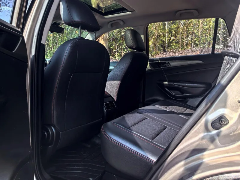 Changan CS75 2016 1.8T Auto Elite State IV interior photo 9 Changan CS75 2016 1.8T Auto Elite State IV interior photo 9